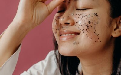 Domowy peeling kawowy na cellulit skuteczna metoda na gładką skórę