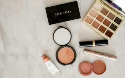 Jak przechowywać kosmetyki aby przedłużyć ich trwałość